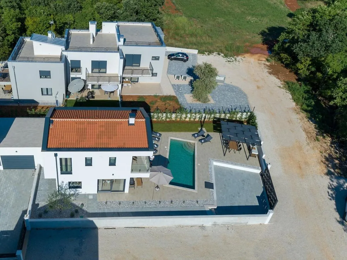 Villa Ivana With Private Pool Nova Vas