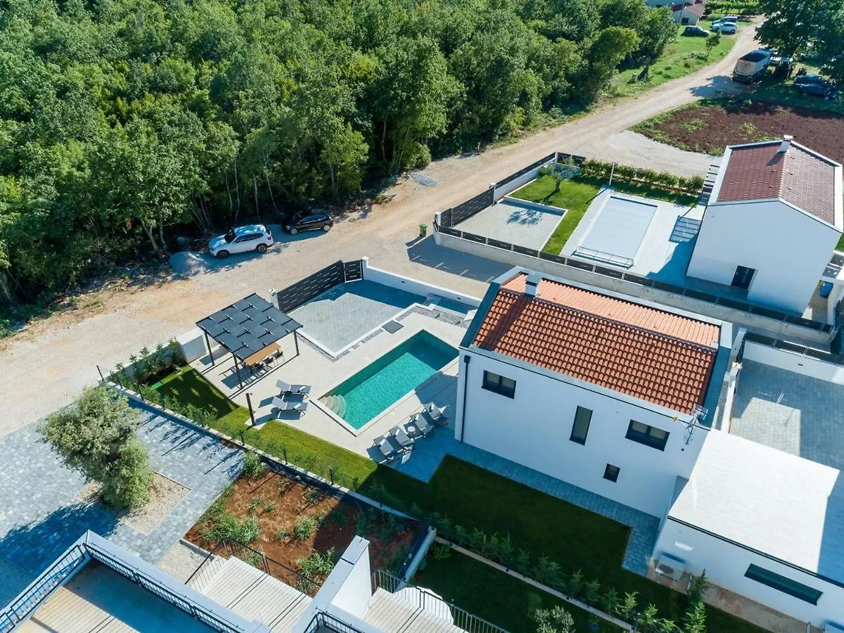 Villa Ivana With Private Pool Nova Vas